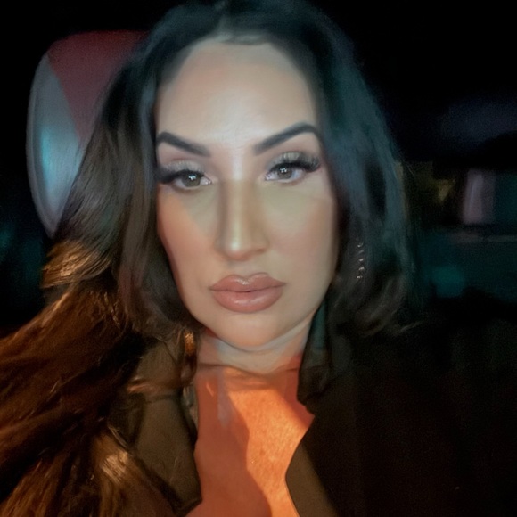 Meet your Posher, Lo - Picture 1 of 1